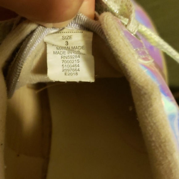 Girls size 3 Children Place shoes - Picture 3 of 3